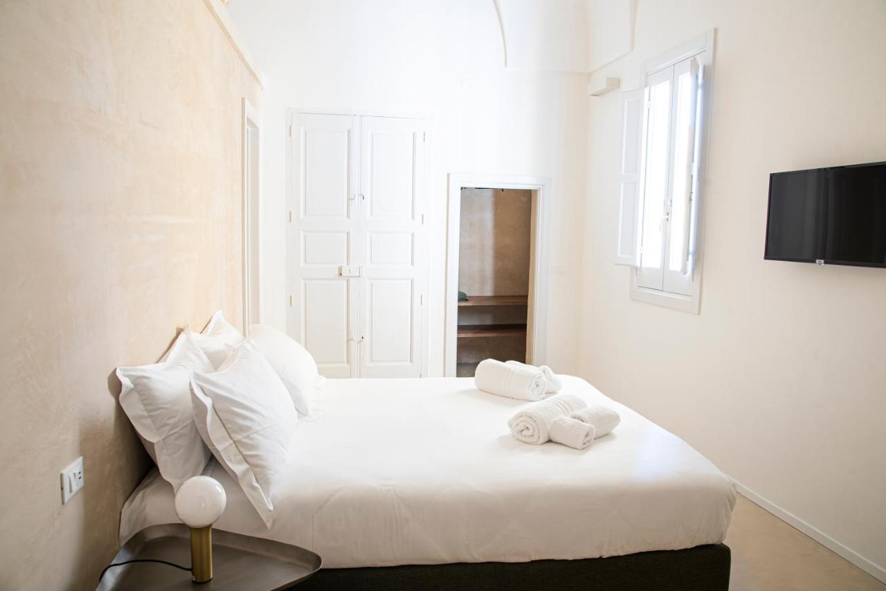 Palazzo Garibaldi - Luxury Suites Galatina Buitenkant foto