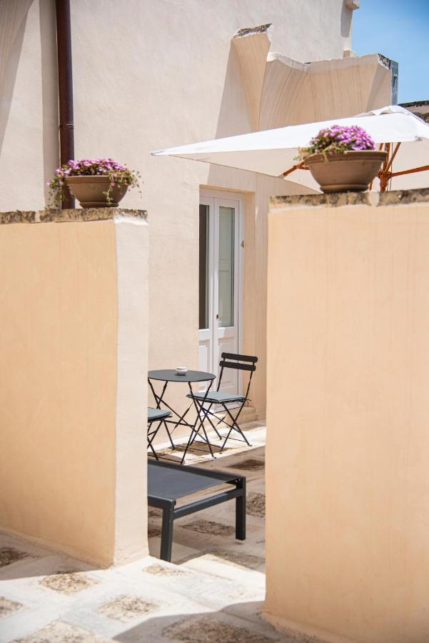 Palazzo Garibaldi - Luxury Suites Galatina Buitenkant foto