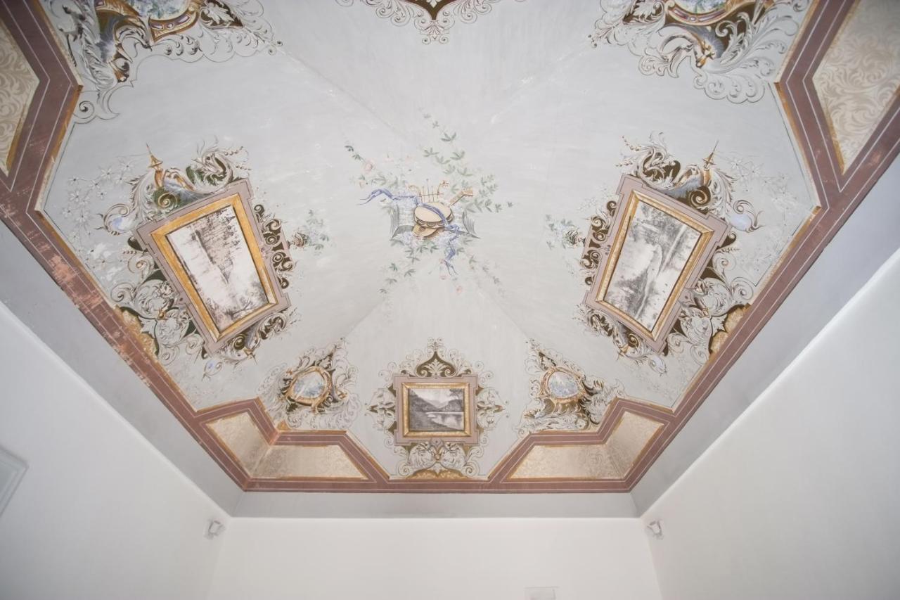 Palazzo Garibaldi - Luxury Suites Galatina Buitenkant foto
