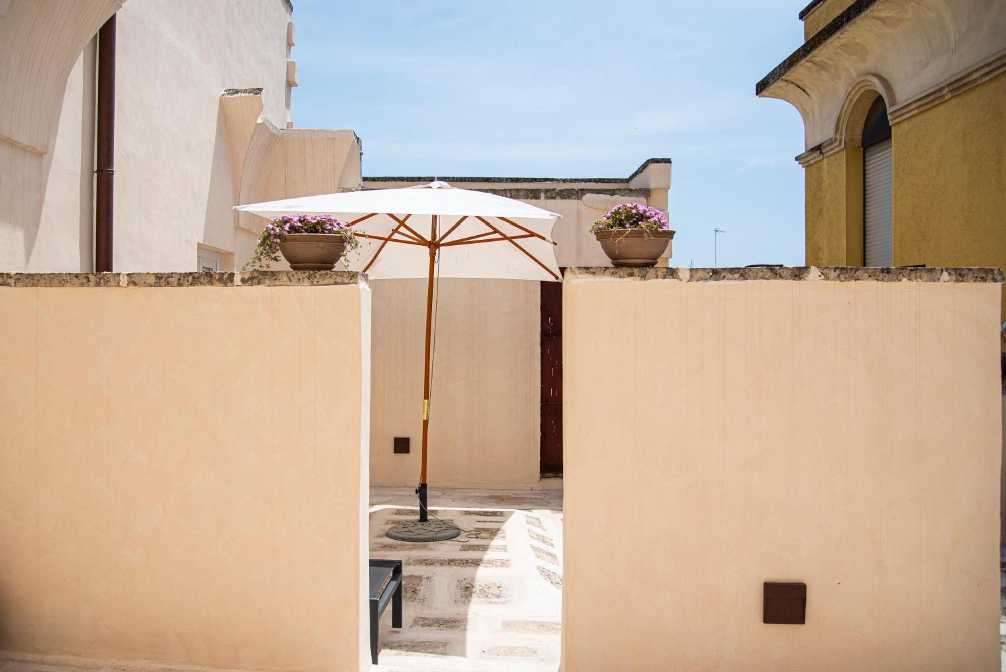 Palazzo Garibaldi - Luxury Suites Galatina Kamer foto